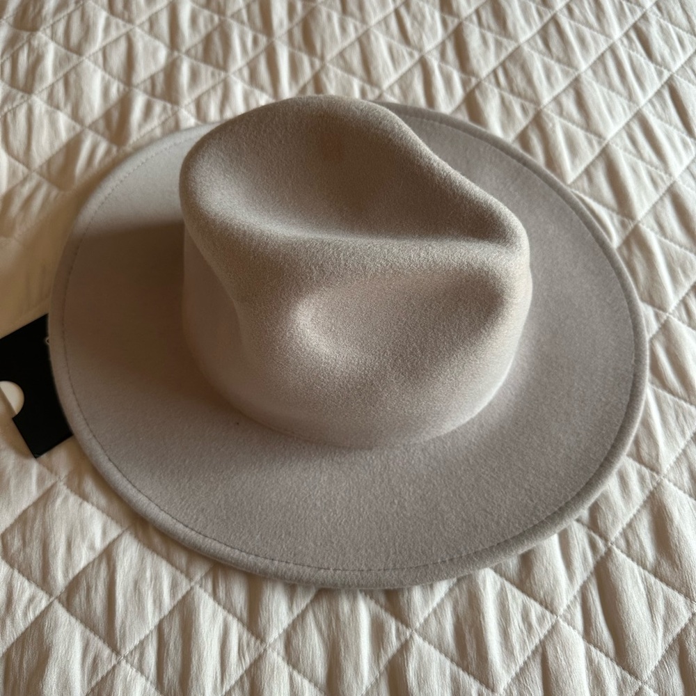 Gigi pip Hat